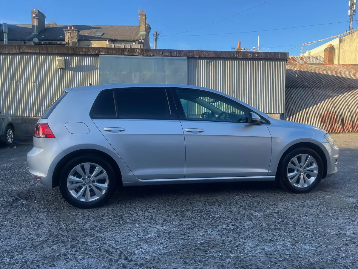 2016 VOLKSWAGEN GOLF, COMFORTLINE, LOW MILEAGE - Image 2