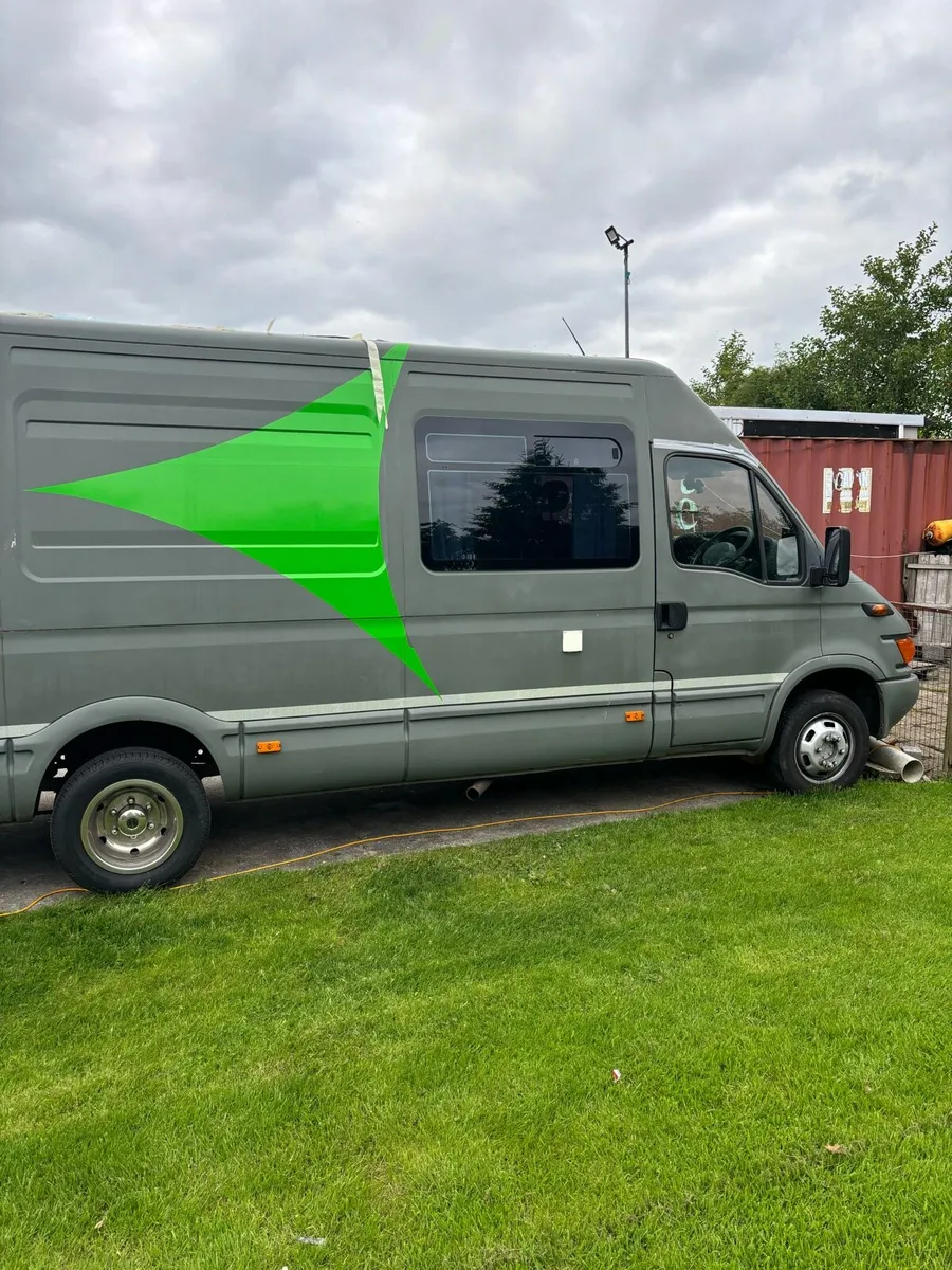 Off Grid Iveco Daily Campervan - Image 2
