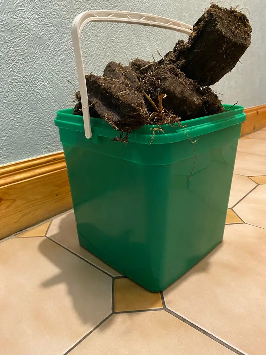 Lambing pen/ multipurpose buckets - Image 2