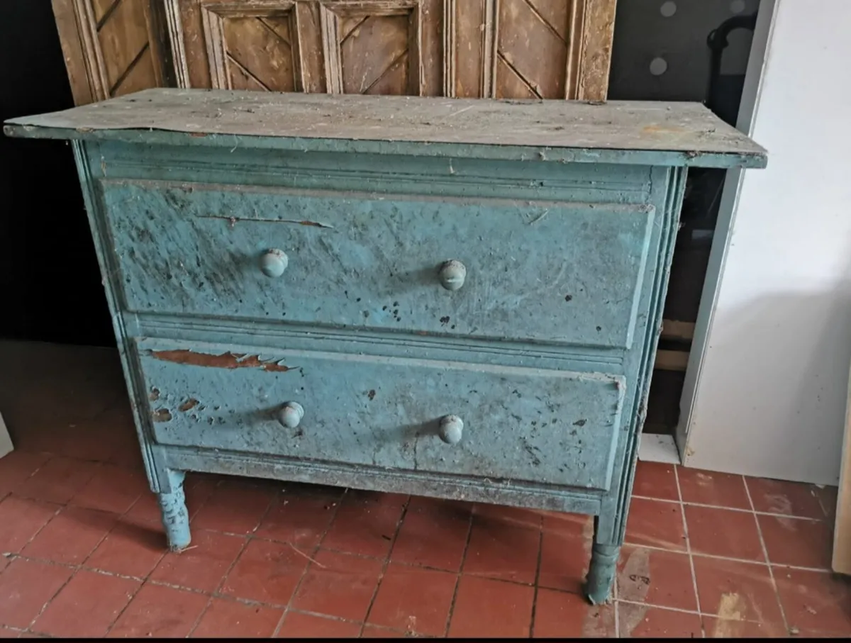 Chest of Drawers - Image 1