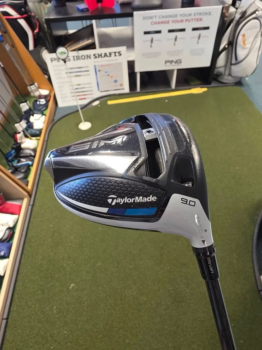 Taylormade Sim Plus Driver - Image 2
