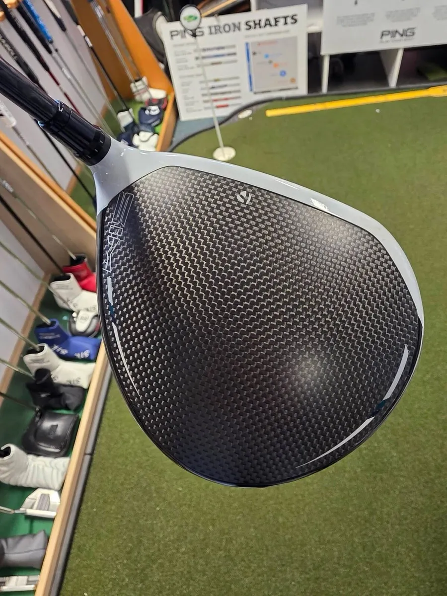 Taylormade Sim Plus Driver - Image 3
