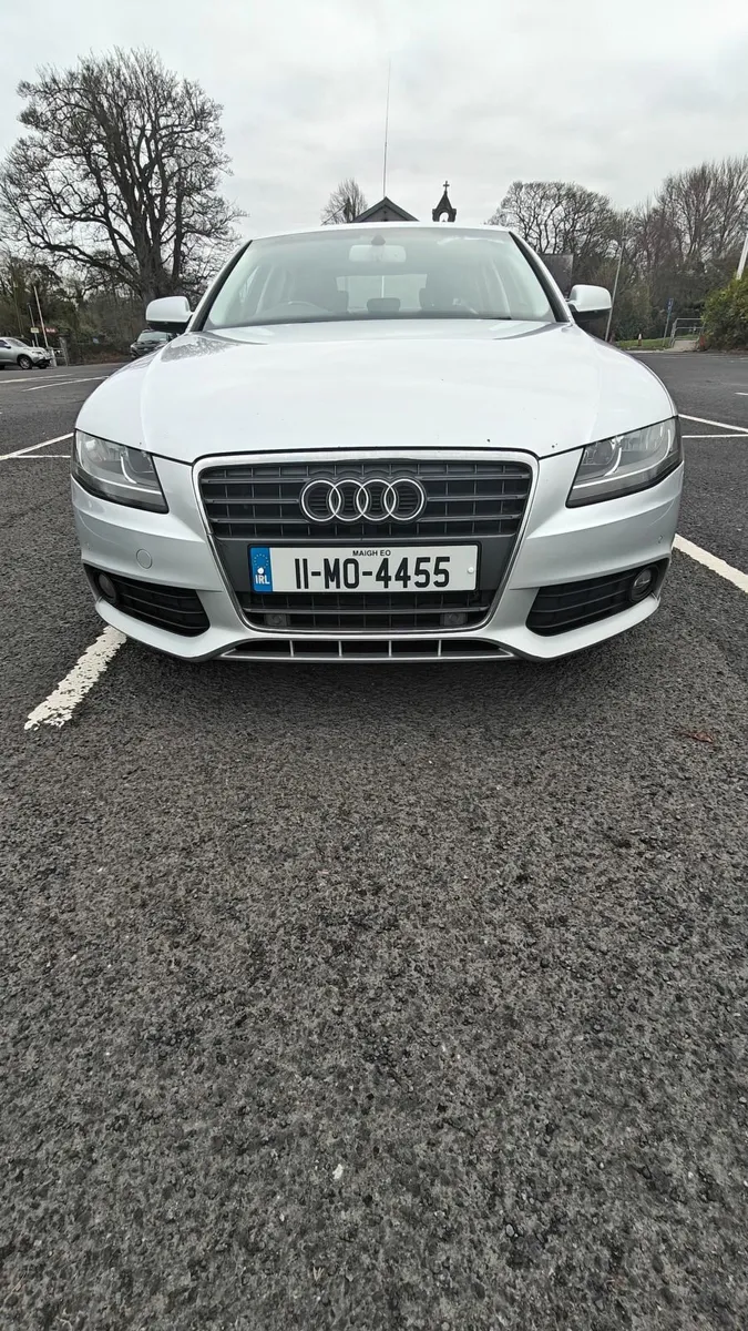Audi A4 2011 2.0 TDI Tecknik 136PS - Image 2