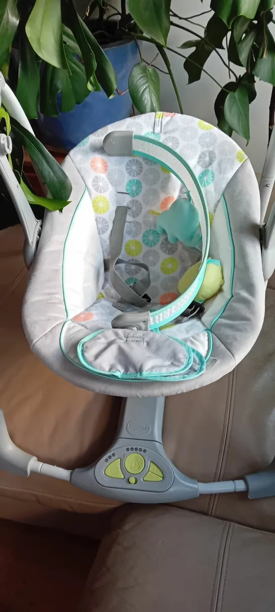 Baby swing chair - Image 2