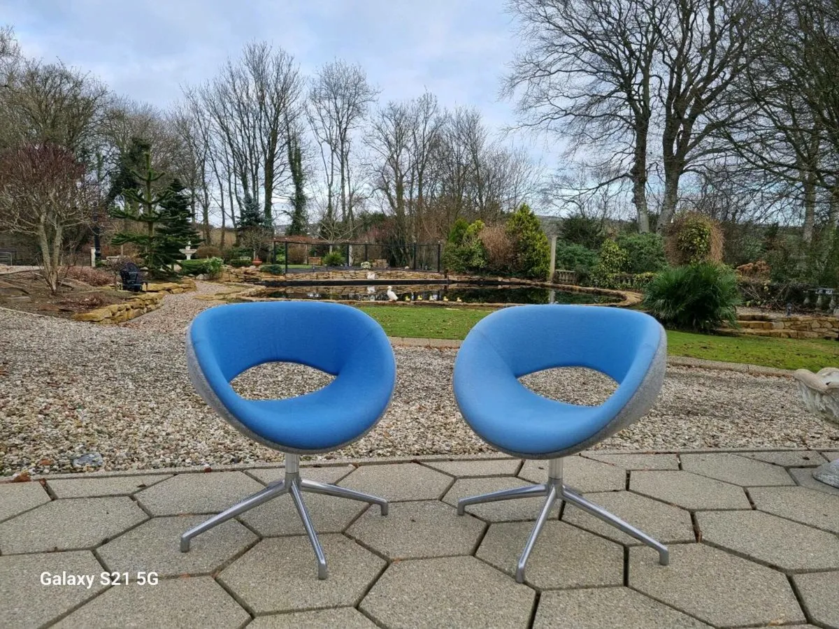 Pair Of Boss Design Reception Chairs - Image 1