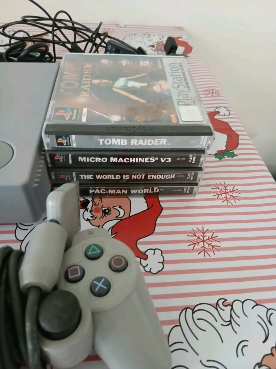 PlayStation 1 bundle - Image 3