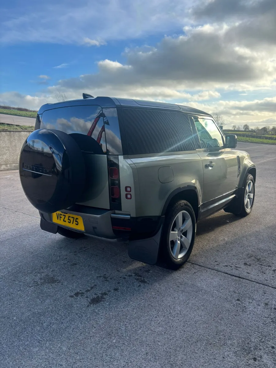 VAT Q - LAND ROVER DEFENDER 3.0 D250 HARD TOP HSE - Image 2