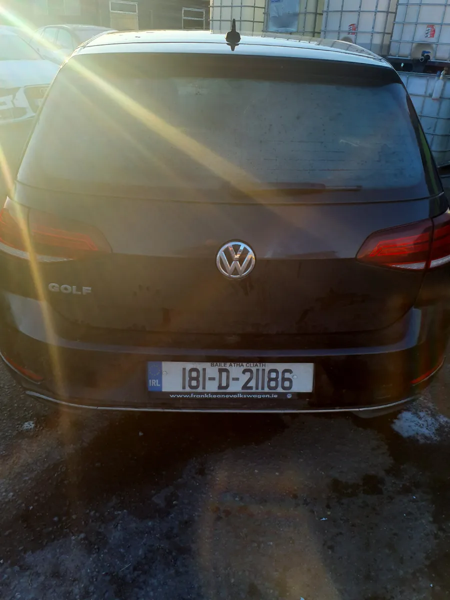 Volkswagen Golf 2018 1,0 tsi light damage driving - Image 4