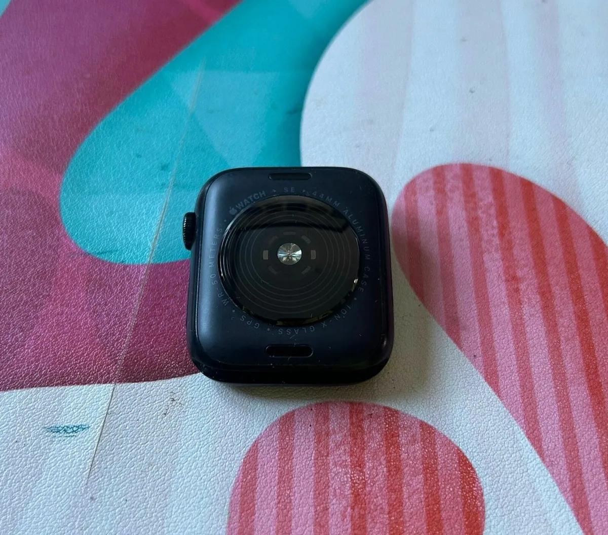 Apple Watch SE 2nd Gen - Image 2