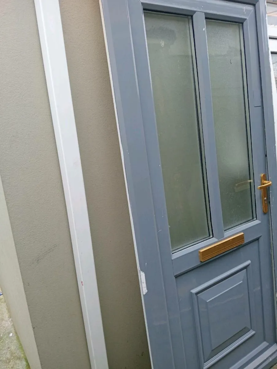 🏠 HIGH QUALITY DOOR AVAILABLE 🏠 - Image 3