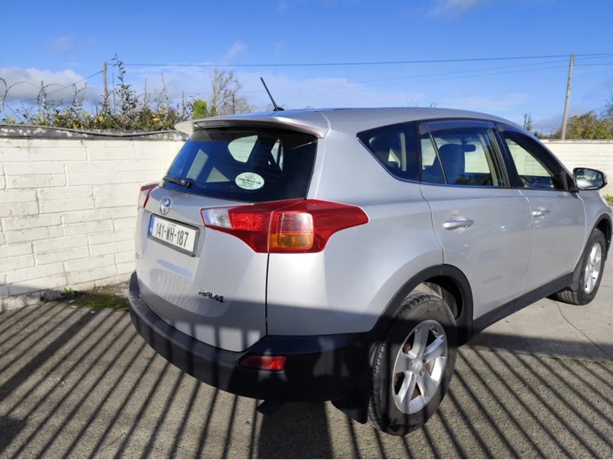Toyota RAV4 2014 - Image 4