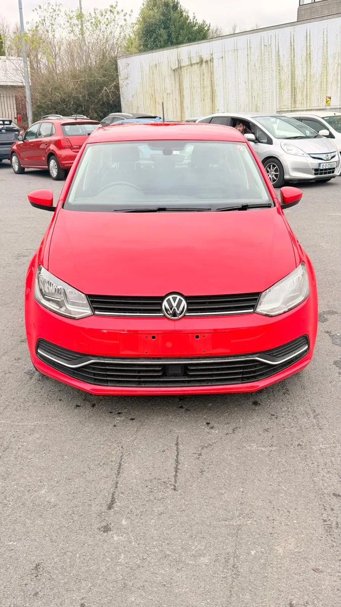 Volkswagen Polo 2016 Red M - Image 1