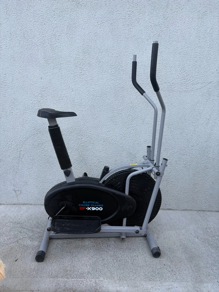 Elliptical Cross Trainer EF X900 - Image 1