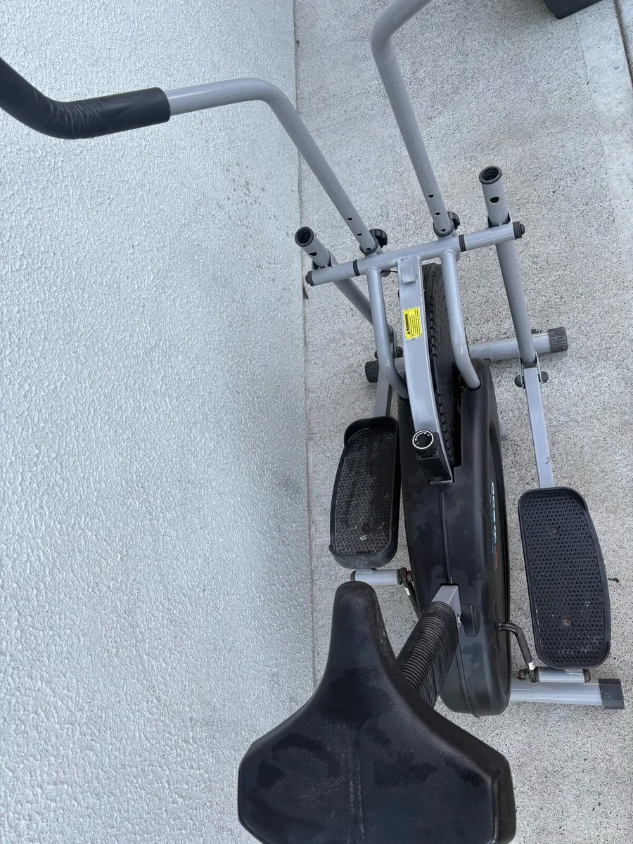 Elliptical Cross Trainer EF X900 - Image 3