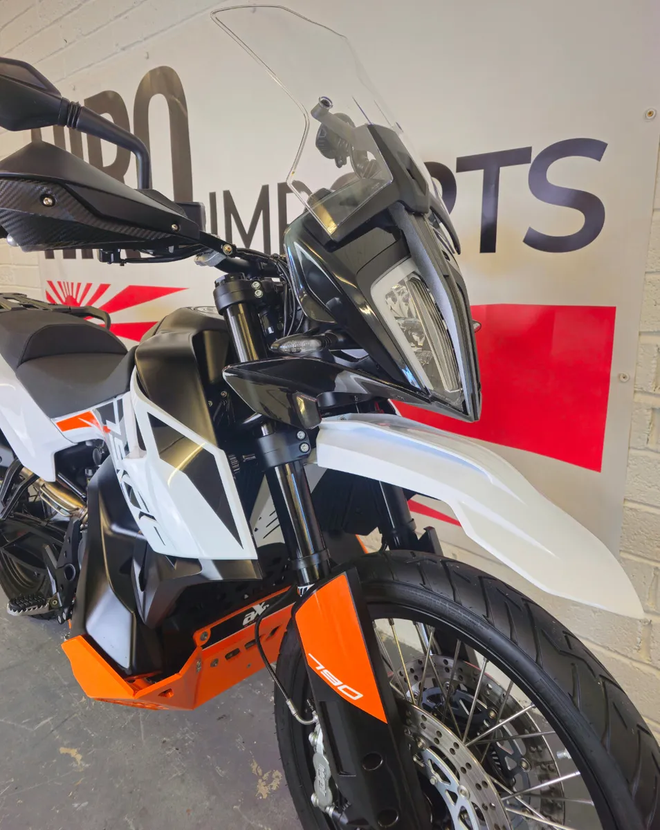 2020 KTM  790  Adventure - Image 3