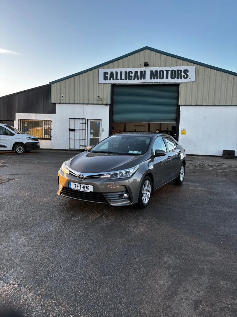 Toyota Corolla 2017 - Image 1