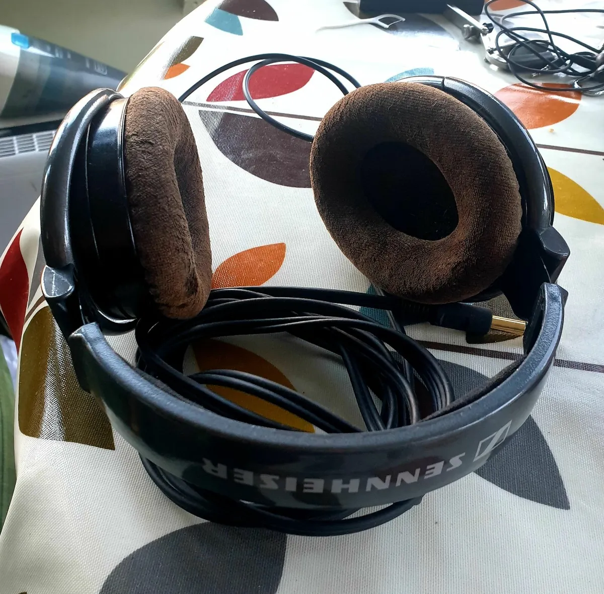 Sennheiser HD650 Headphones - Image 1
