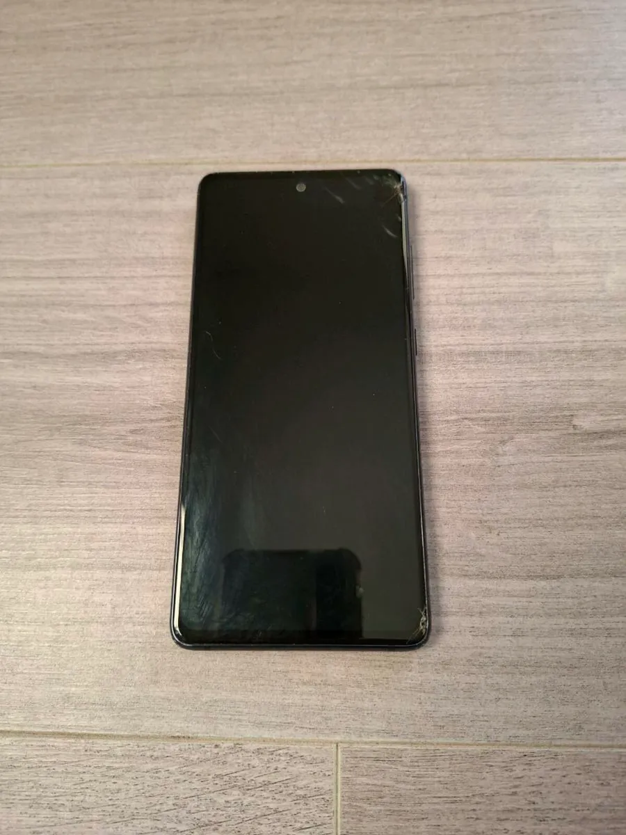 Samsung Galaxy S20 FE - 128GB (Unlocked) - Image 2