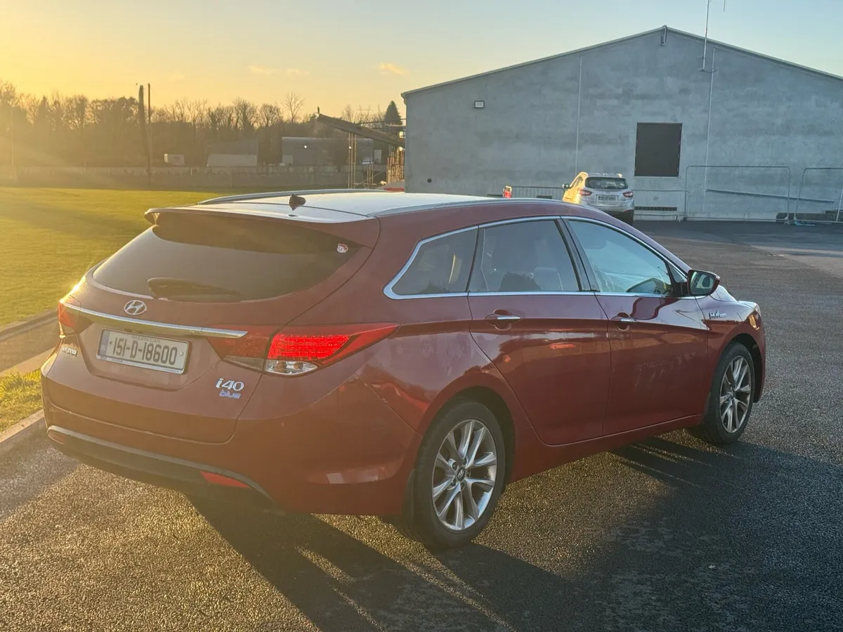 Hyundai i40 estate NCT 06/26 - Image 4