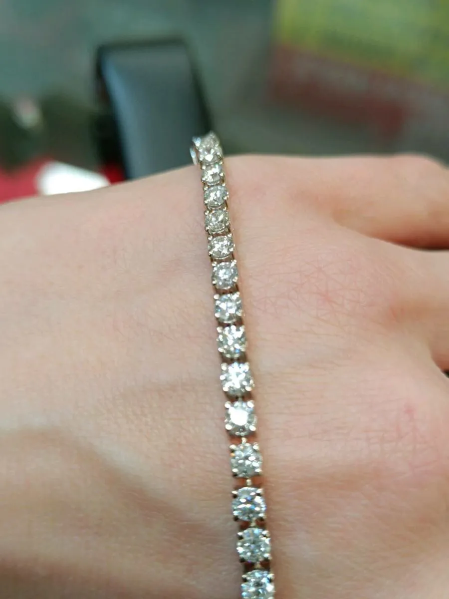 Diamond & 18k White Gold Tennis Bracelet - Image 3