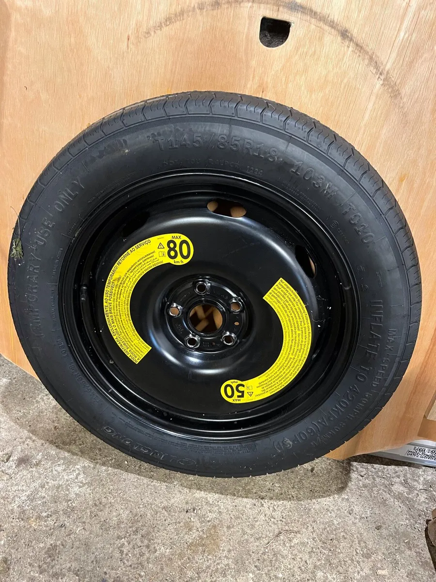 Spare Tyre & jack & wheel brace - Image 2
