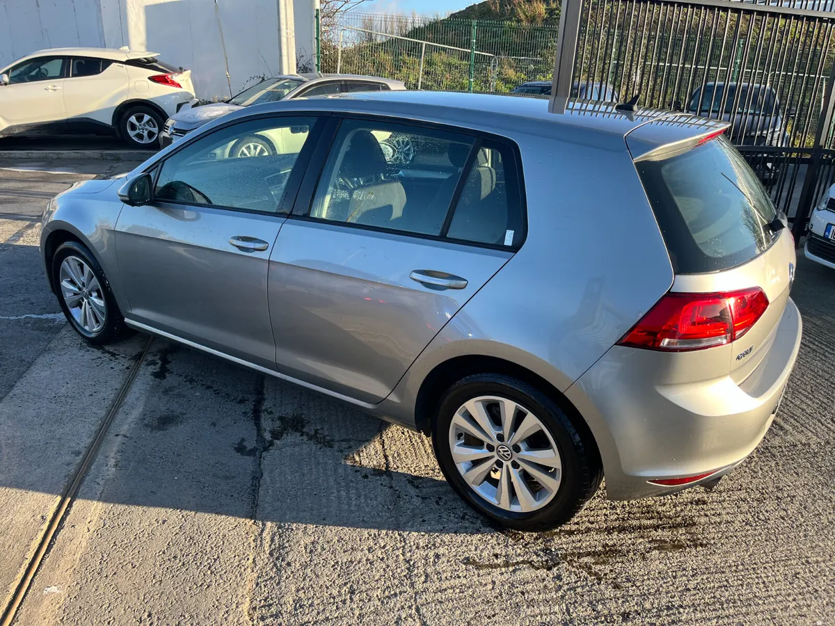 Volkswagen Golf 2015, 1.2 TSI 5DR AUTO LOW KMS - Image 4