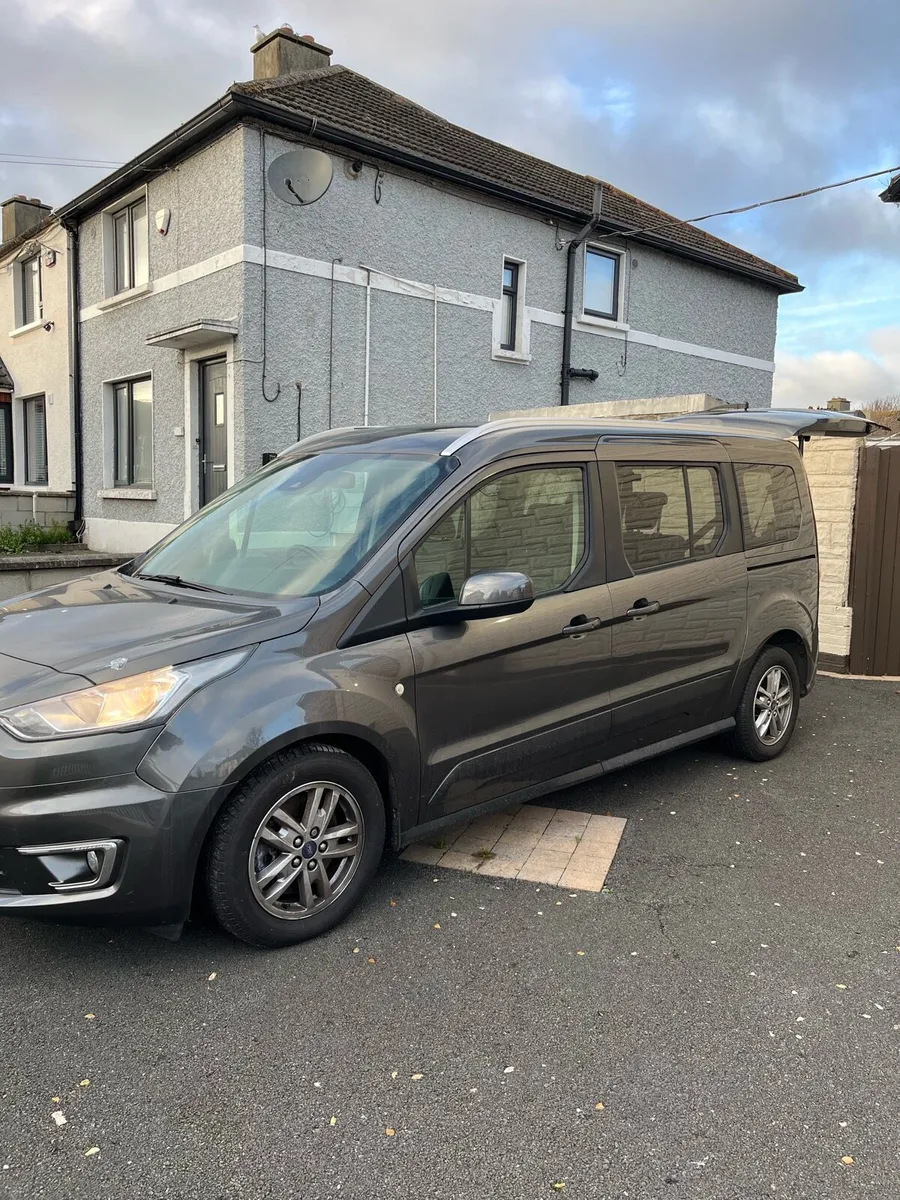 Wheelchair accessible vehicle - Image 1