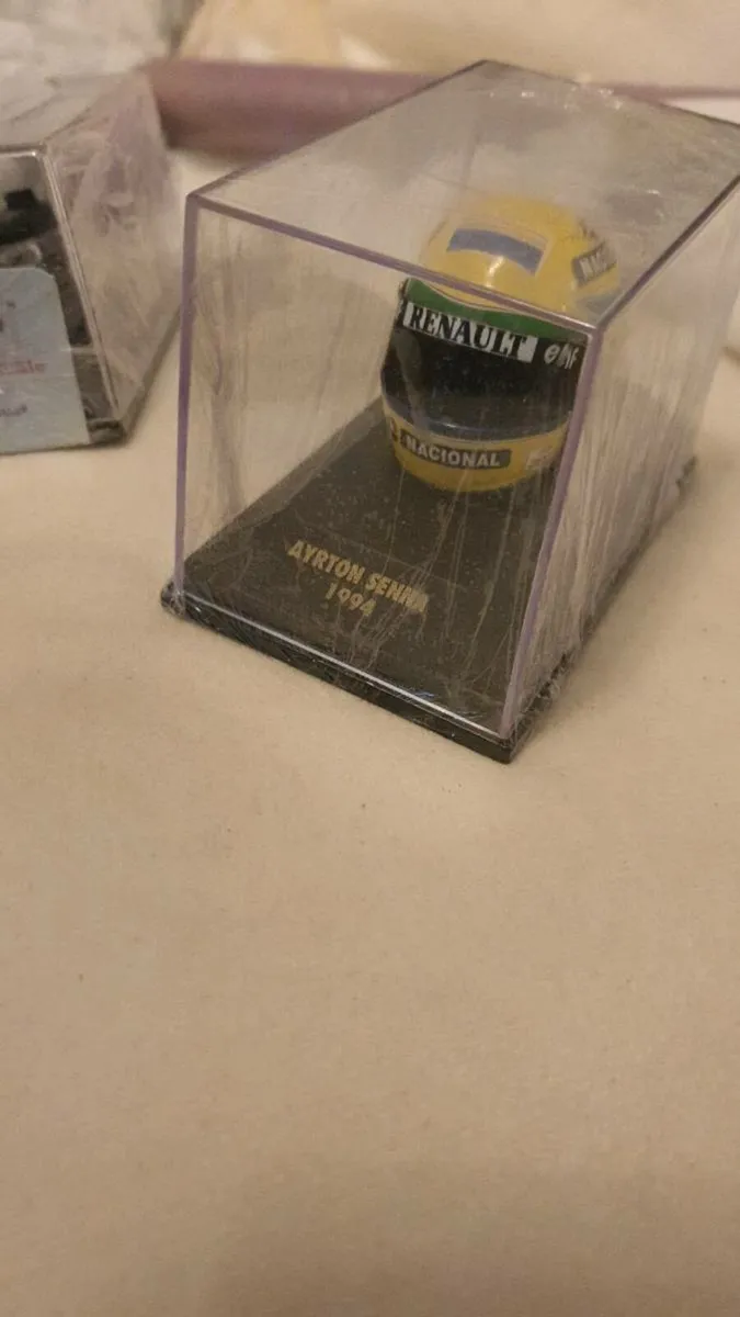 RARE DUCATI DISPLAY MOFE AND SENNA HELMET 1994 - Image 4