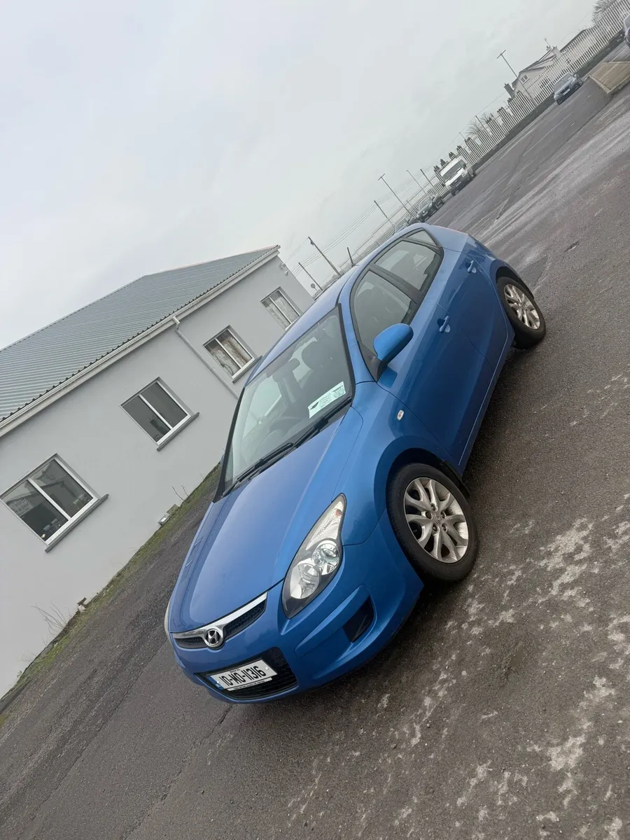 Hyundai i30 - Image 1