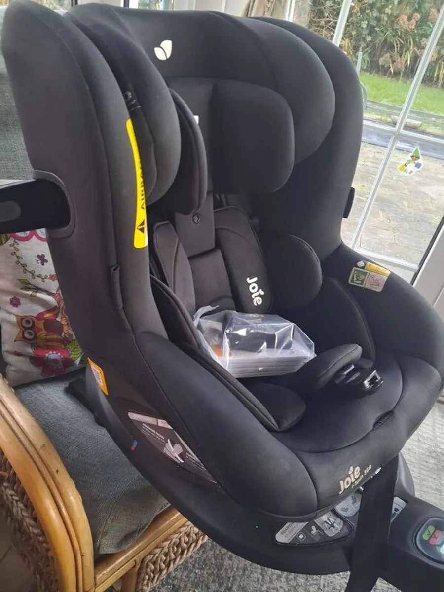 car seat - Image 2