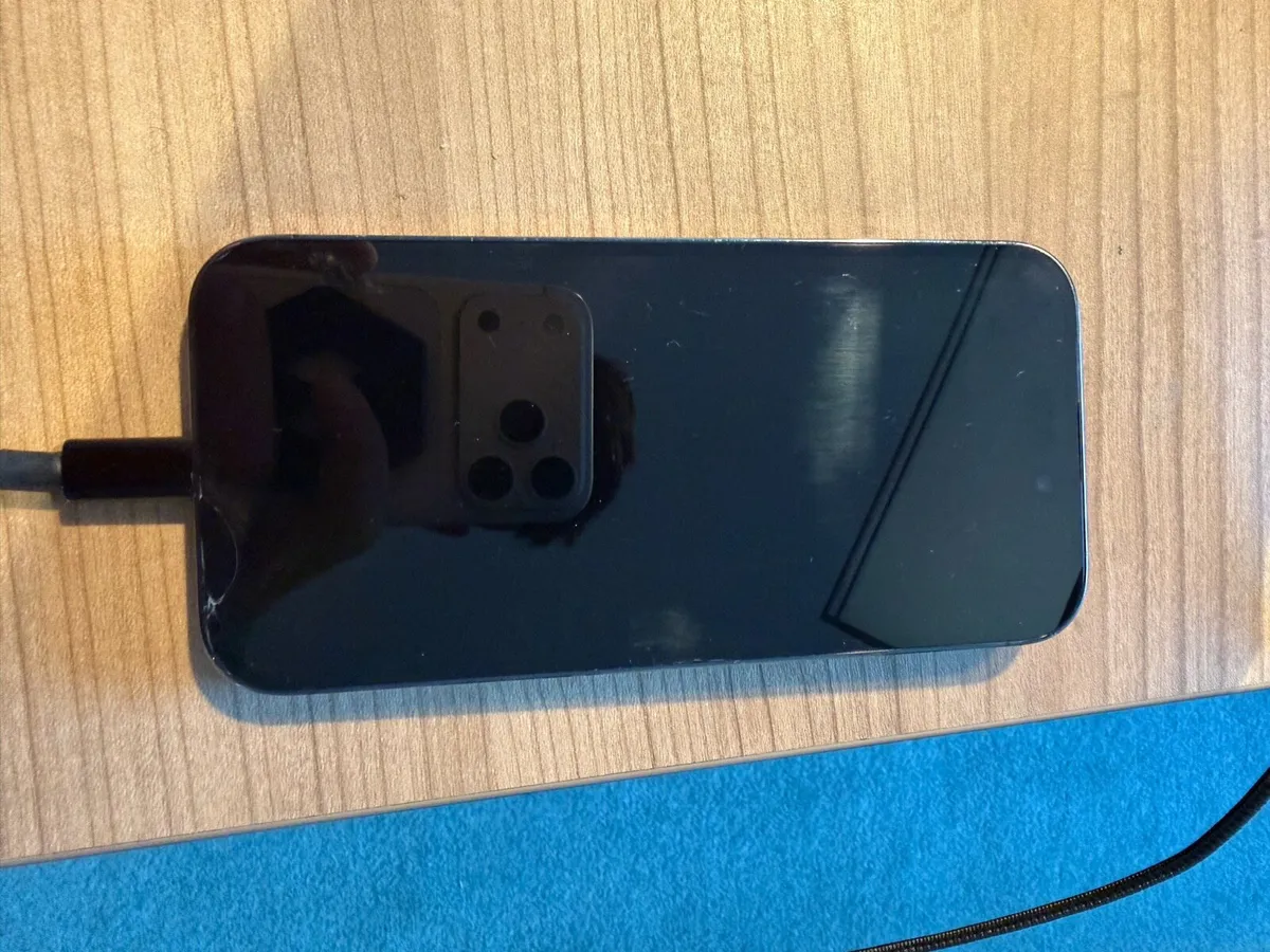 iPhone 14 Pro - 256GB. eSIM only - unlocked - Image 3