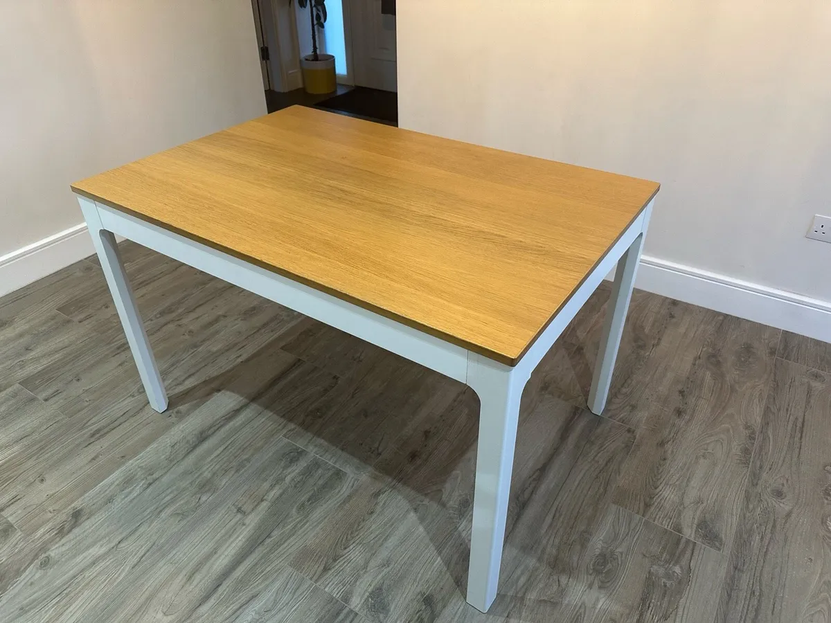 Kitchen table with chairs - Image 1