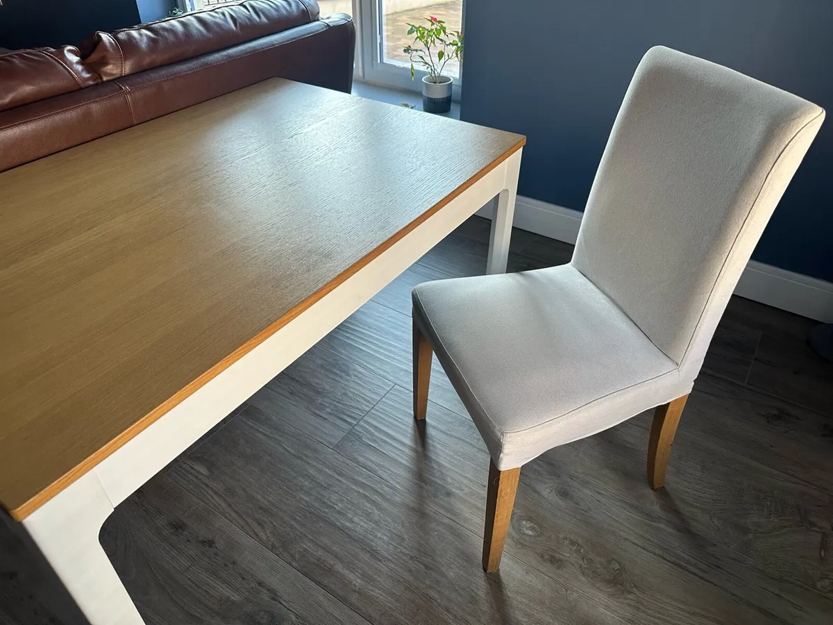 Kitchen table with chairs - Image 3