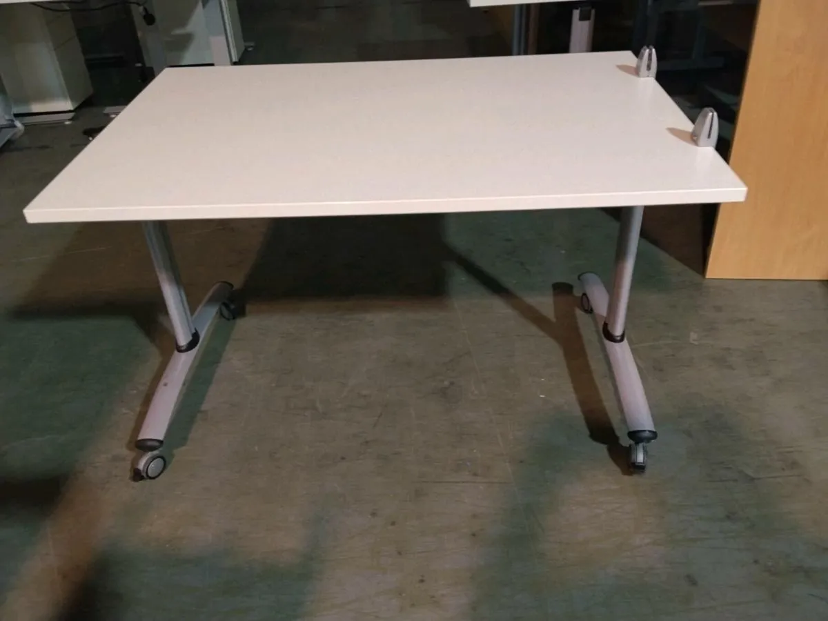 Office desk and pedestal - Image 1