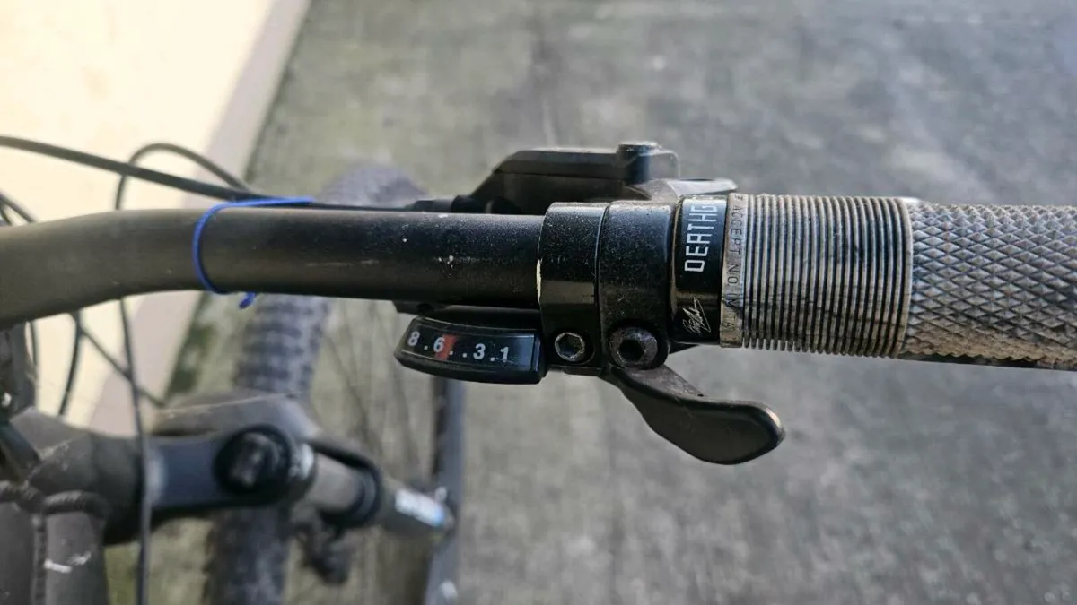 carrera mountain bike - Image 2