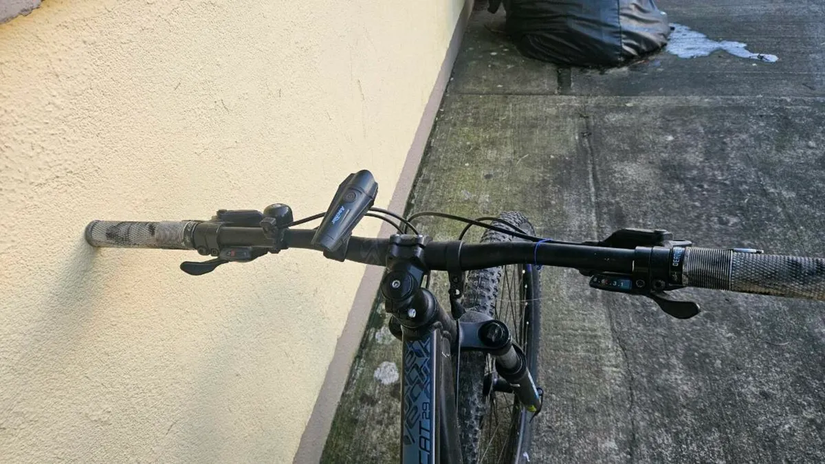 carrera mountain bike - Image 4