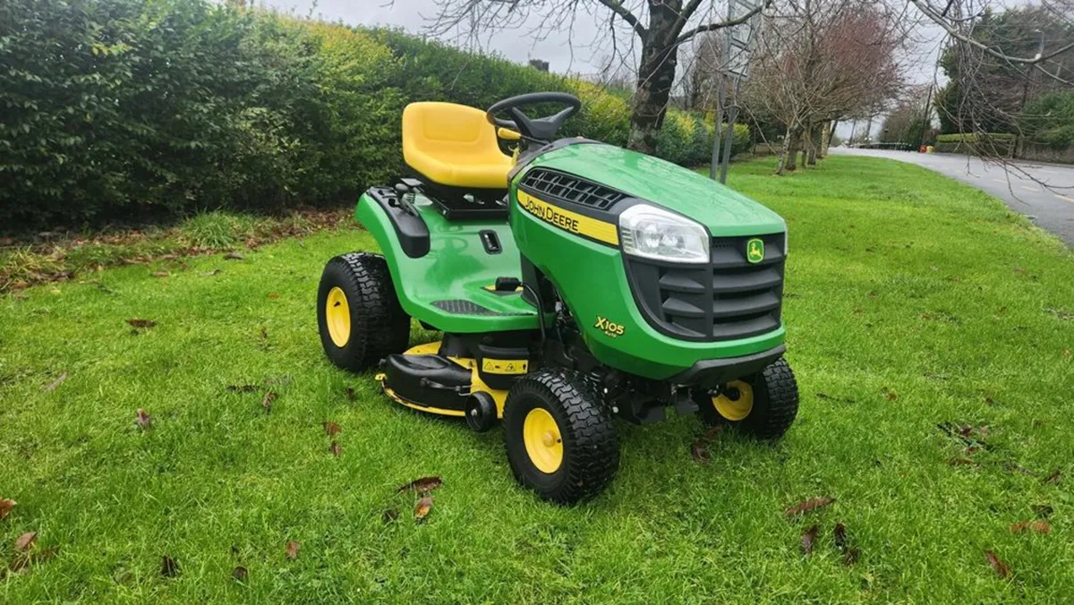 John Deere X105 - Image 1