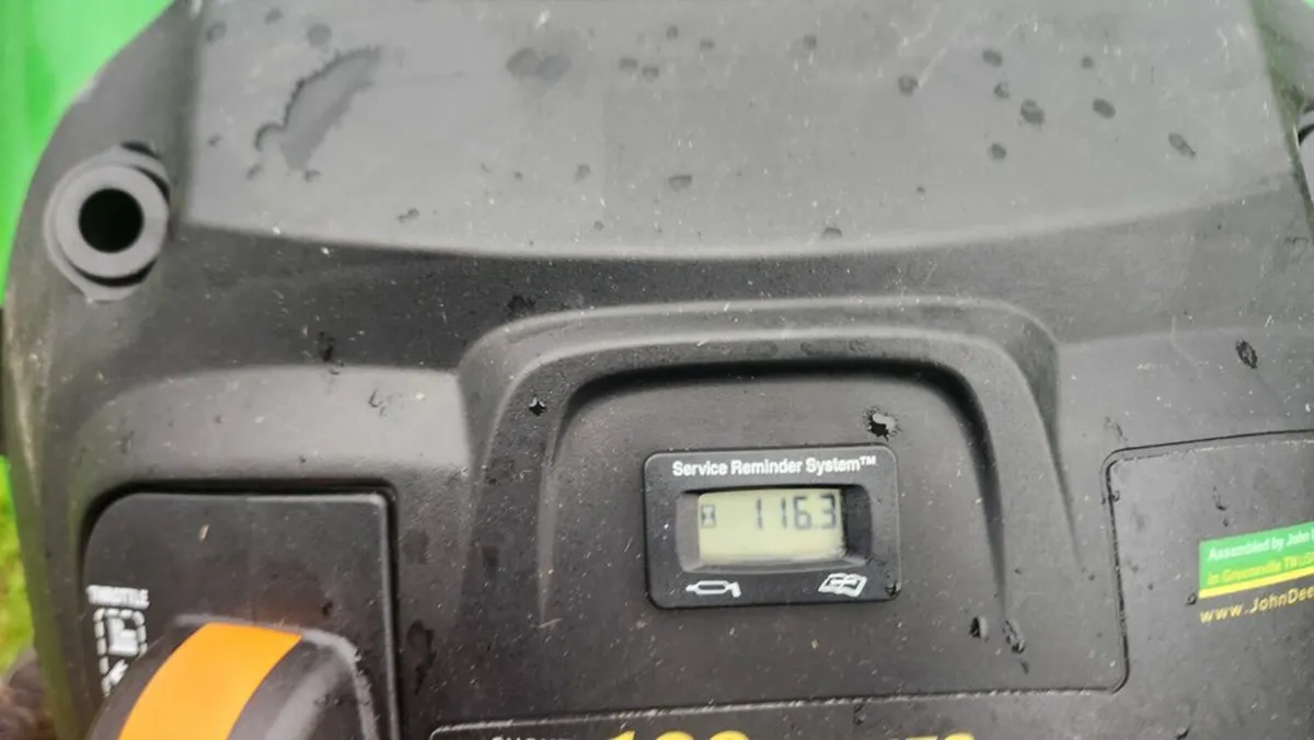 John Deere X105 - Image 3