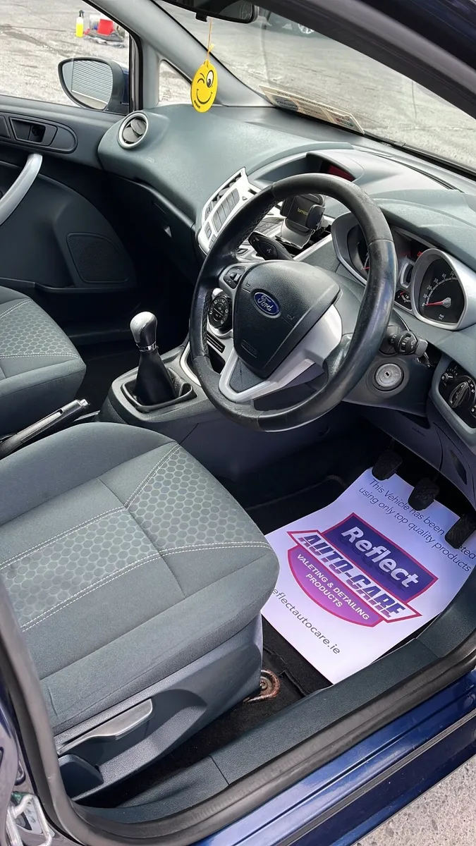 Ford Fiesta 2010 - Image 3