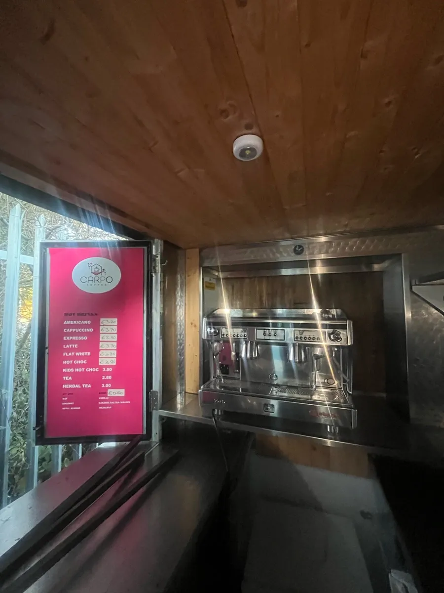 Coffee trailer fully equipped - Image 3