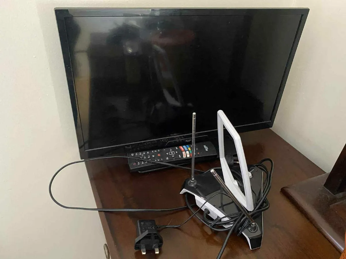 Tv Bush Brand and Aerial