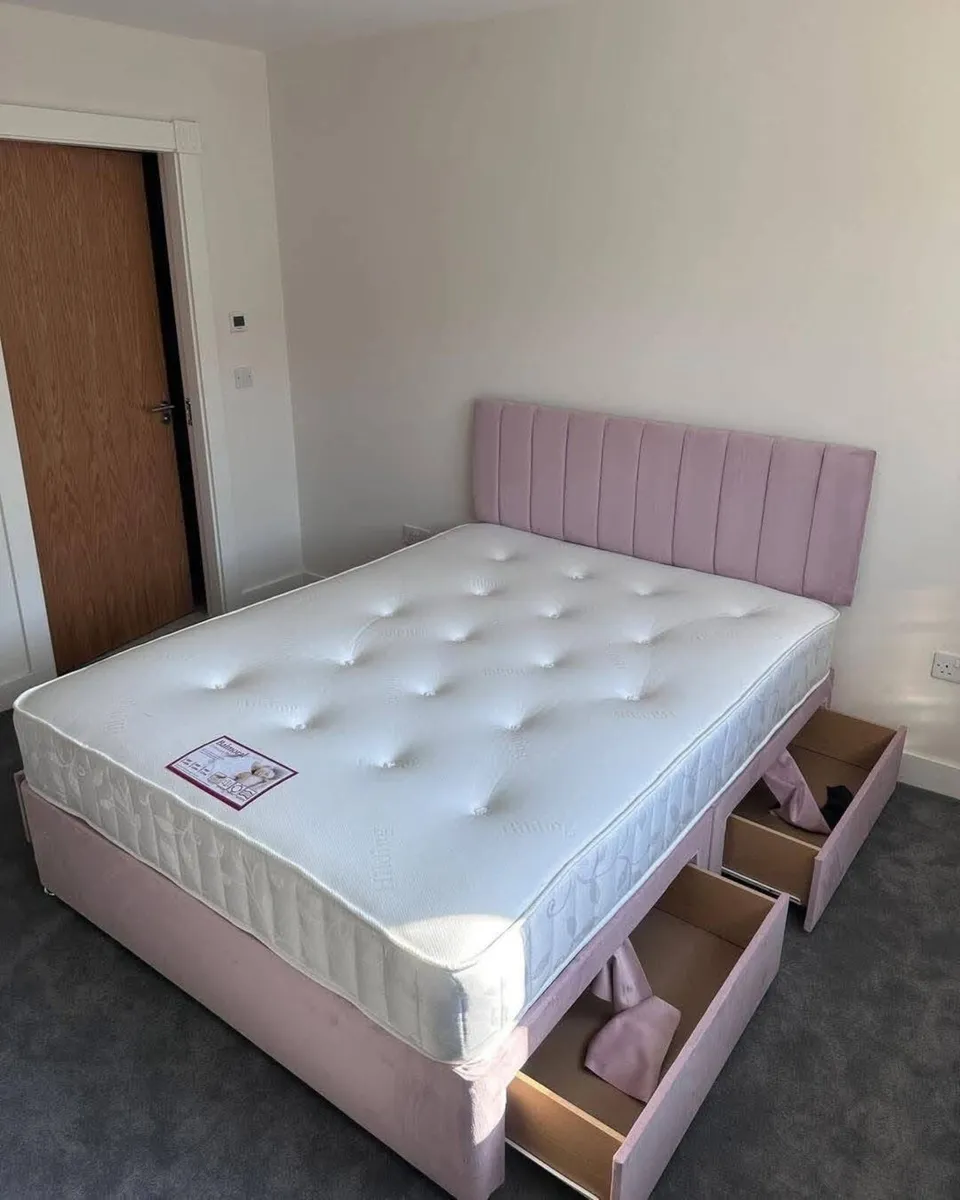 4’6 Pink plush divan and mattress - Image 1