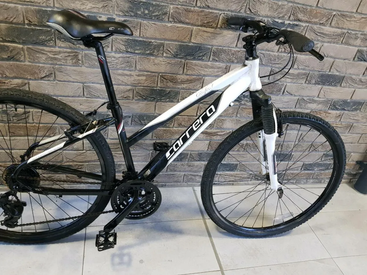 Ladies bike ( can deliver) - Image 1