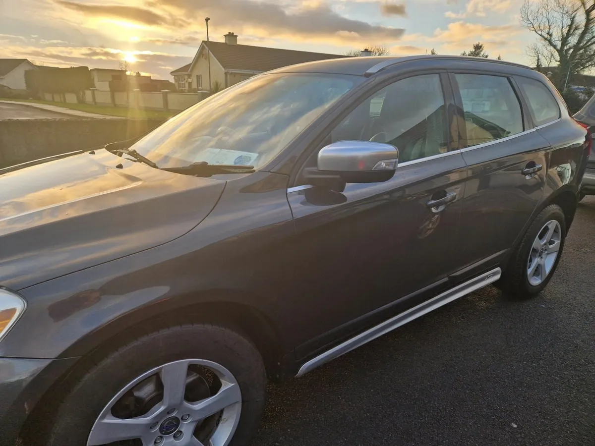 Volvo XC60 2013 - Image 2