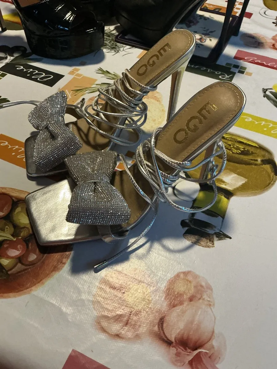 Three pairs of designer high heels - Image 2