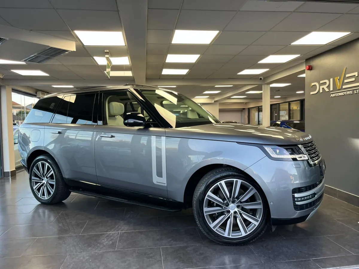 251d Range Rover P550 Autobiography - Image 1