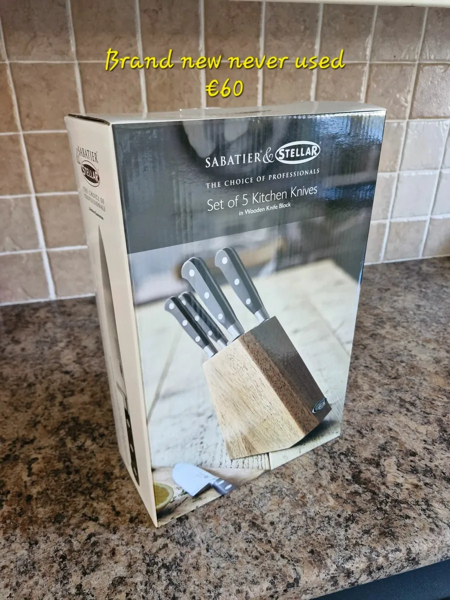 Knife block set - Image 1