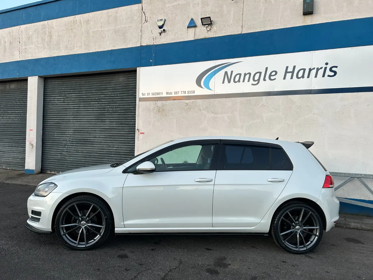 Volkswagen Golf 2015 - Image 2