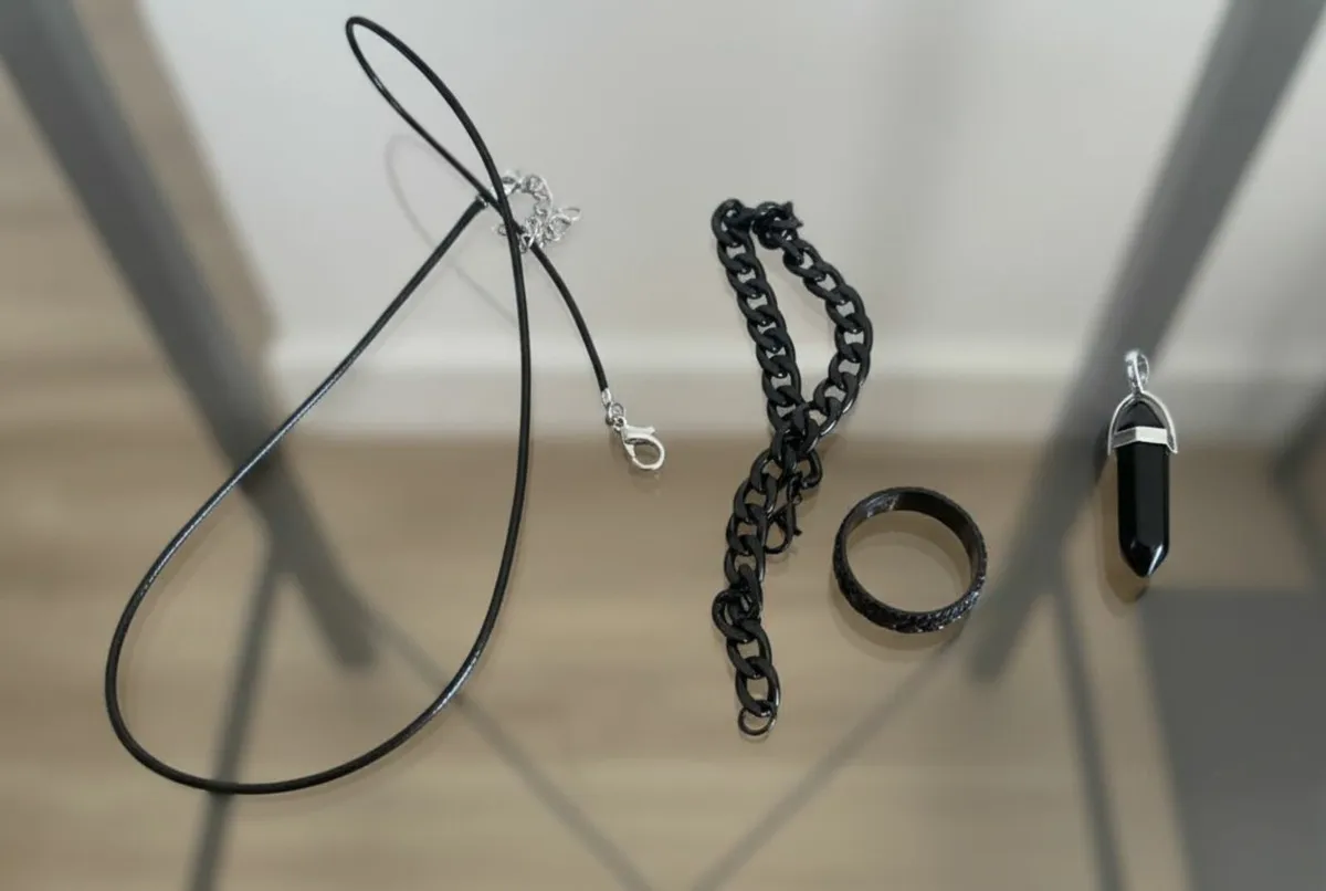 Men’s Black Watch & Jewellery Gift Set - Image 4