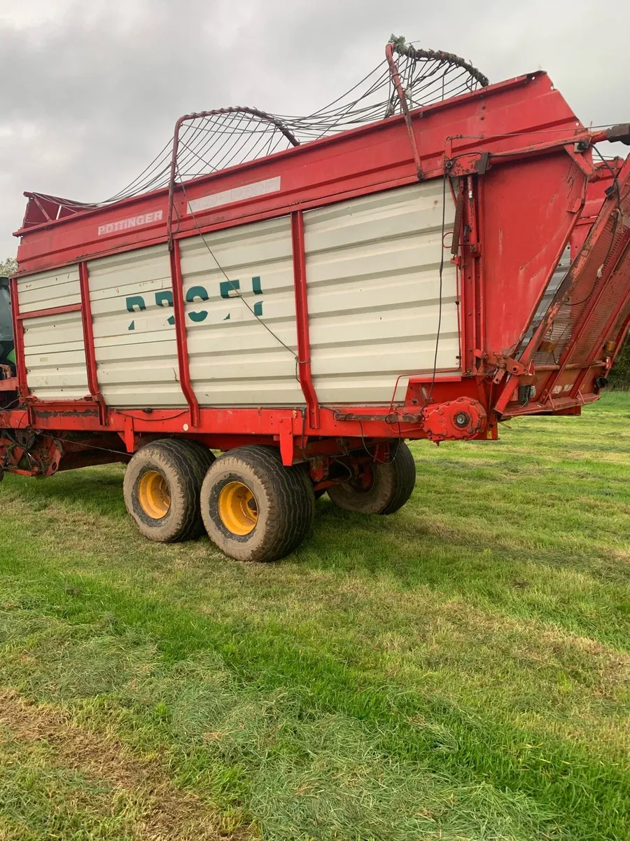 Pottinger silage wagon - Image 3